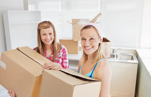Moving truck support for Stockwell residential and business moves